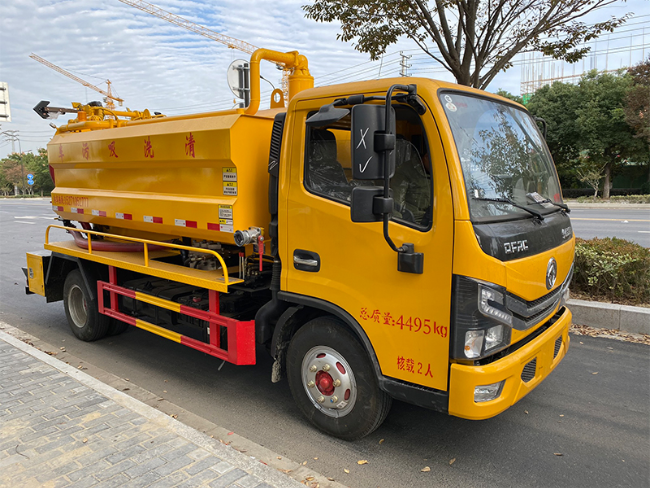 太原清洗吸污车
